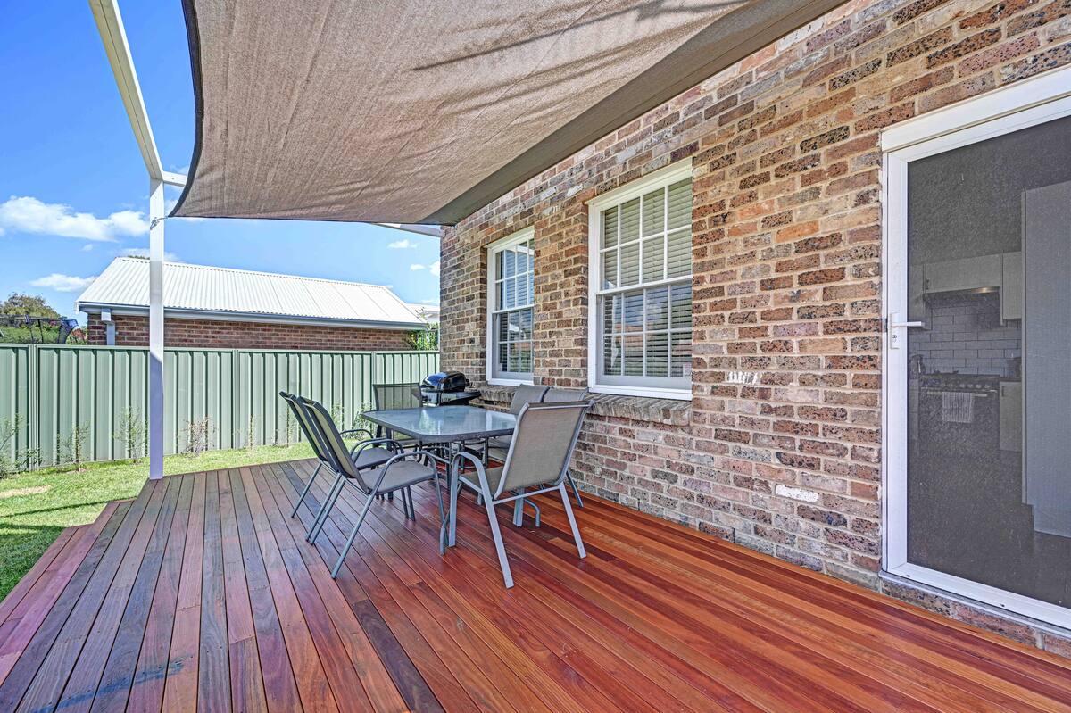 Sunny covered deck at Cottage on Lords in Orange NSW